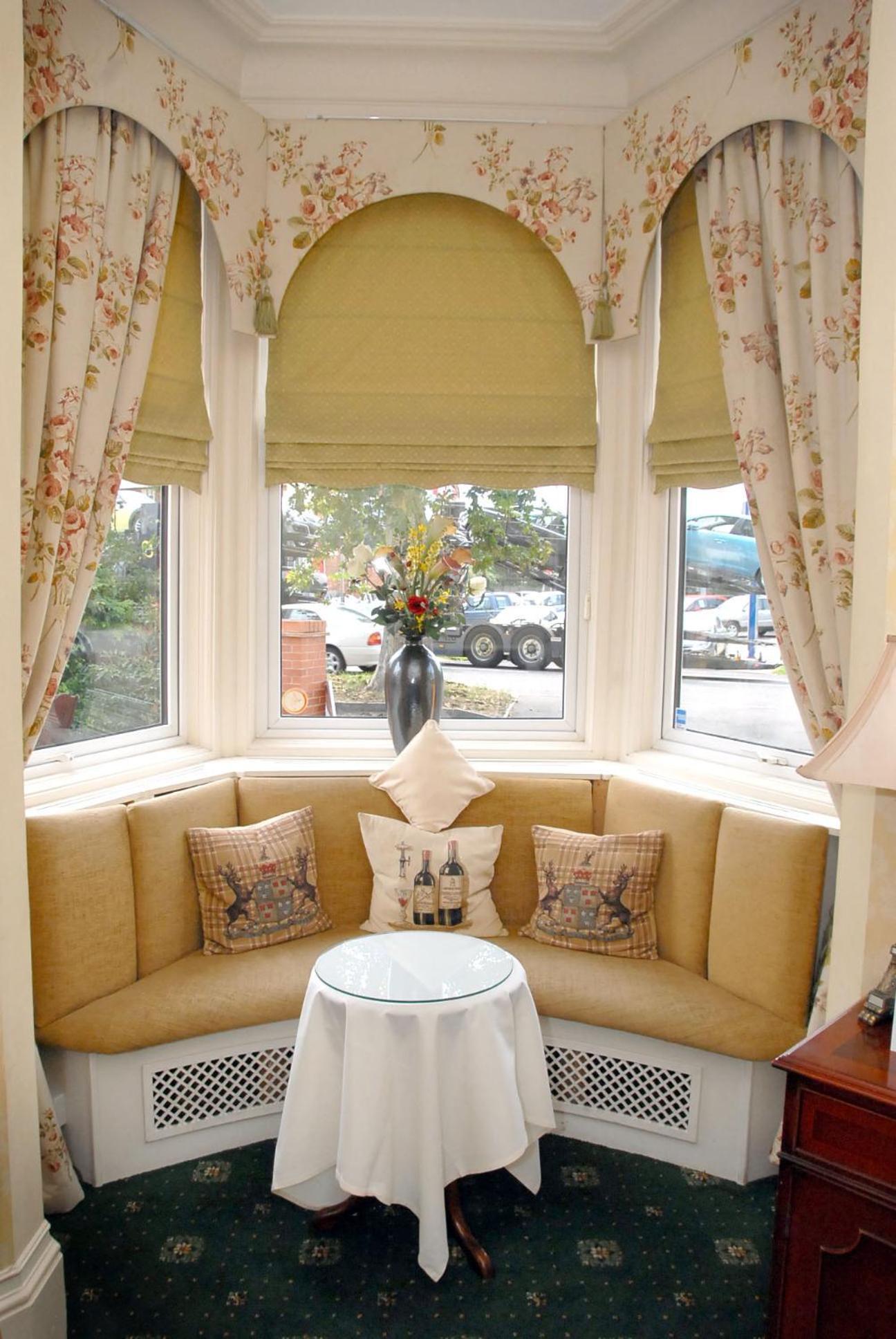 Woodlands Hotel 3*