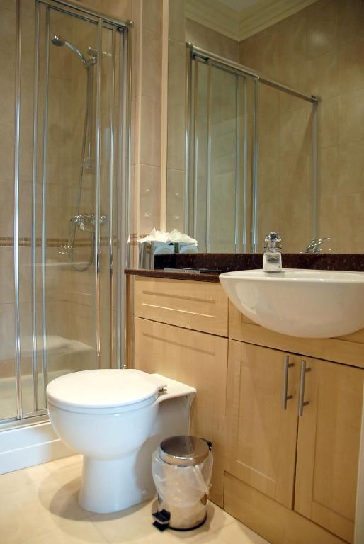 Hotel Woodlands 3*