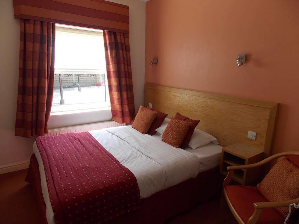 Hotel Woodlands 3*